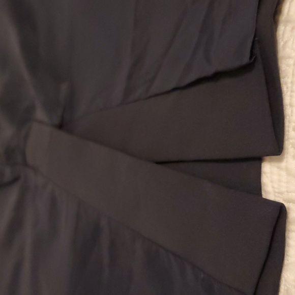 💥Hugo Boss Wool Skirt - Picture 9 of 16